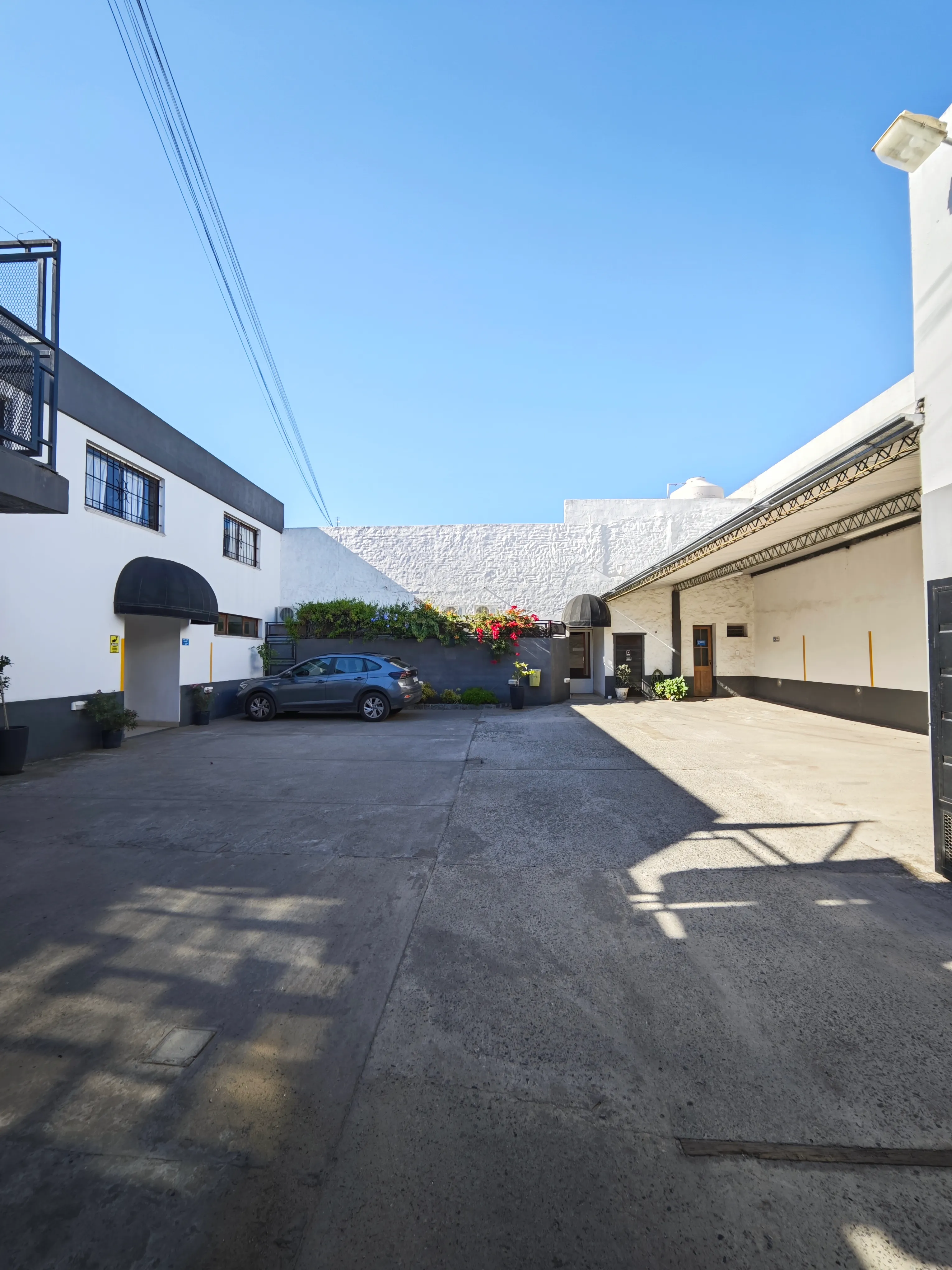 Hotel Francia - Estacionamiento